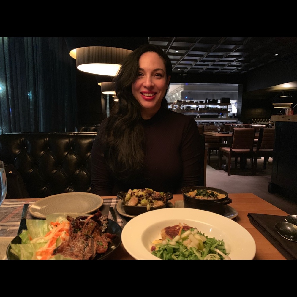 Meet your Posher, Desiree